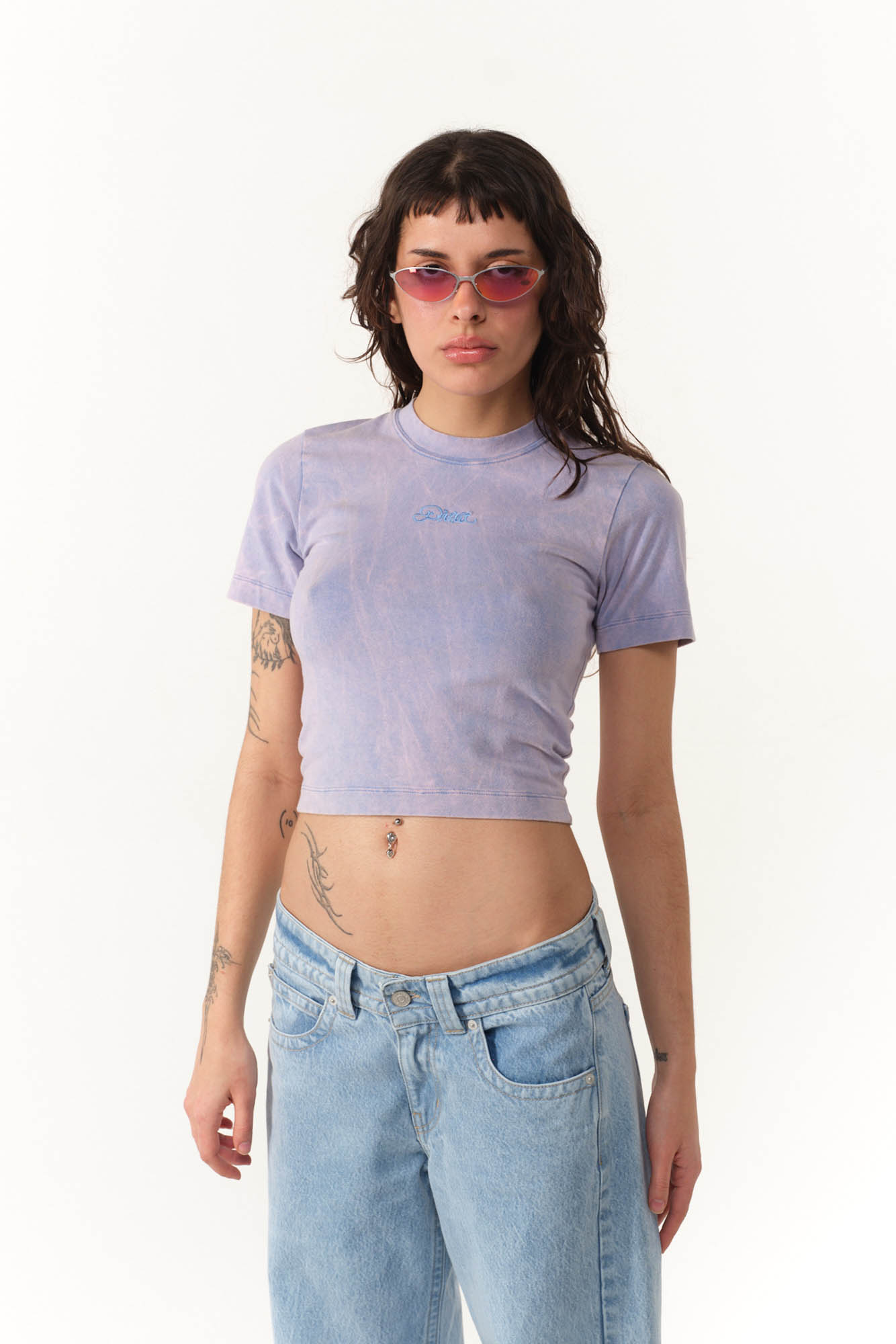 DS2600005-33 - REMERA CROP ACID